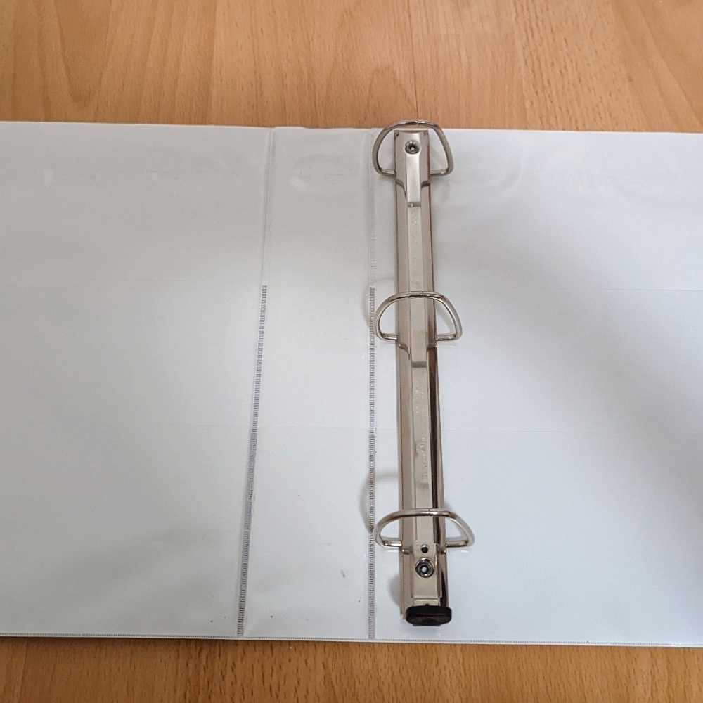 Binder - Picture 3 of 3